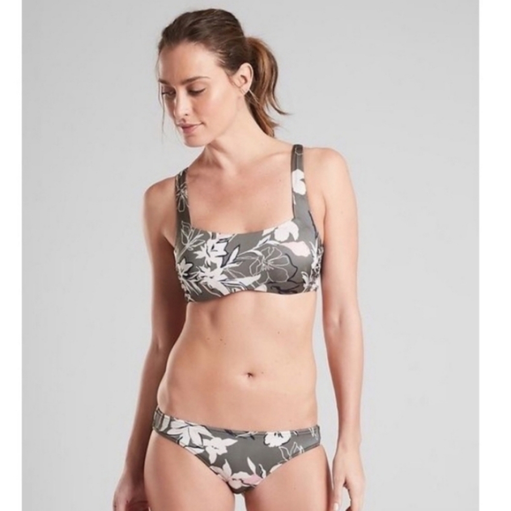 ATHLETA 34B/C Floral Bikini Set in Gray and White. Bottoms M